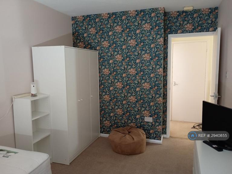 2 bedroom house in Queensway, Hemel Hempstead, HP2 (2 bed) (#2940855)