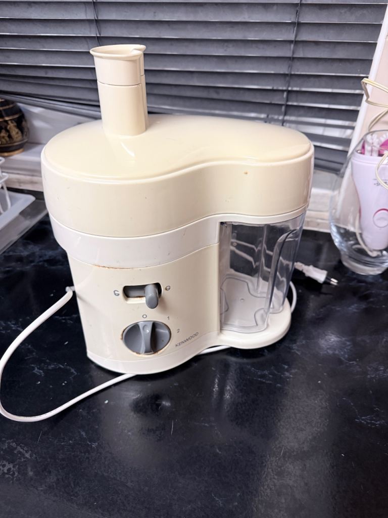 Vintage Kenwood JE570 Centrifuge Juicer