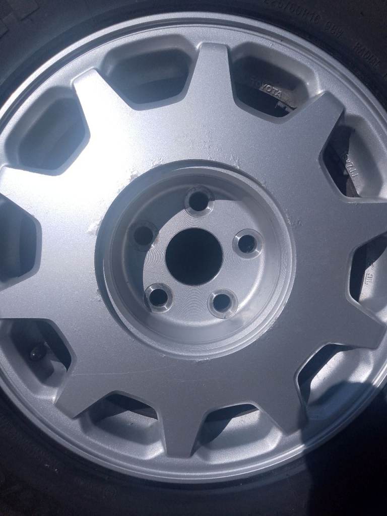 Lexus alloy wheel LS400