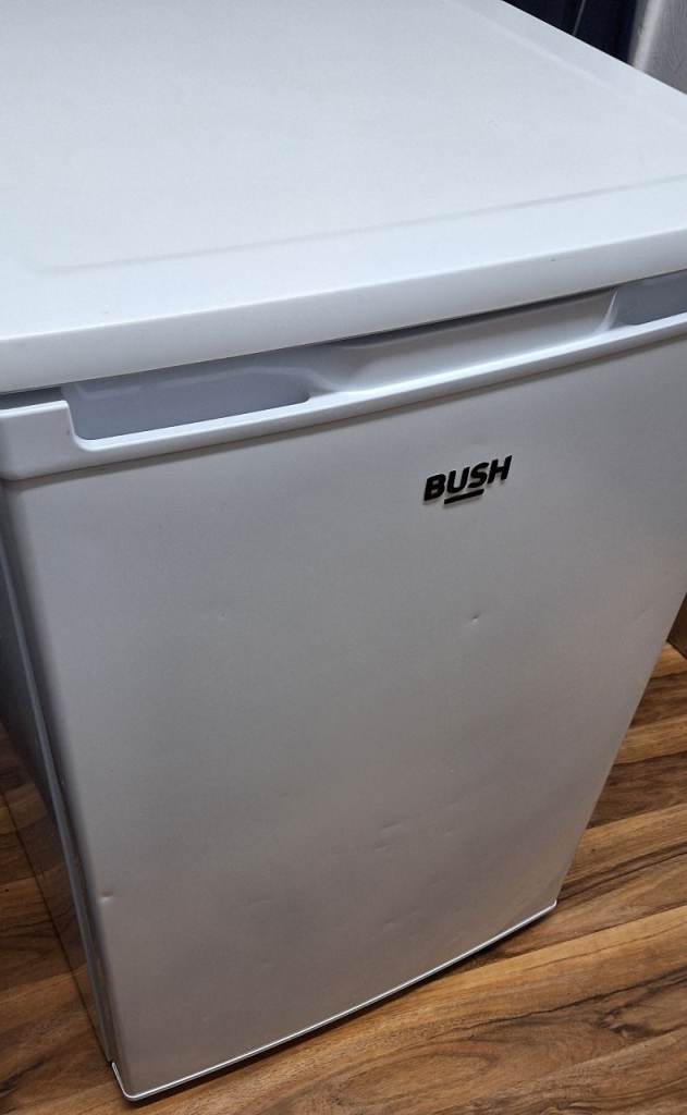 Under counter fridge Bush in good condition 