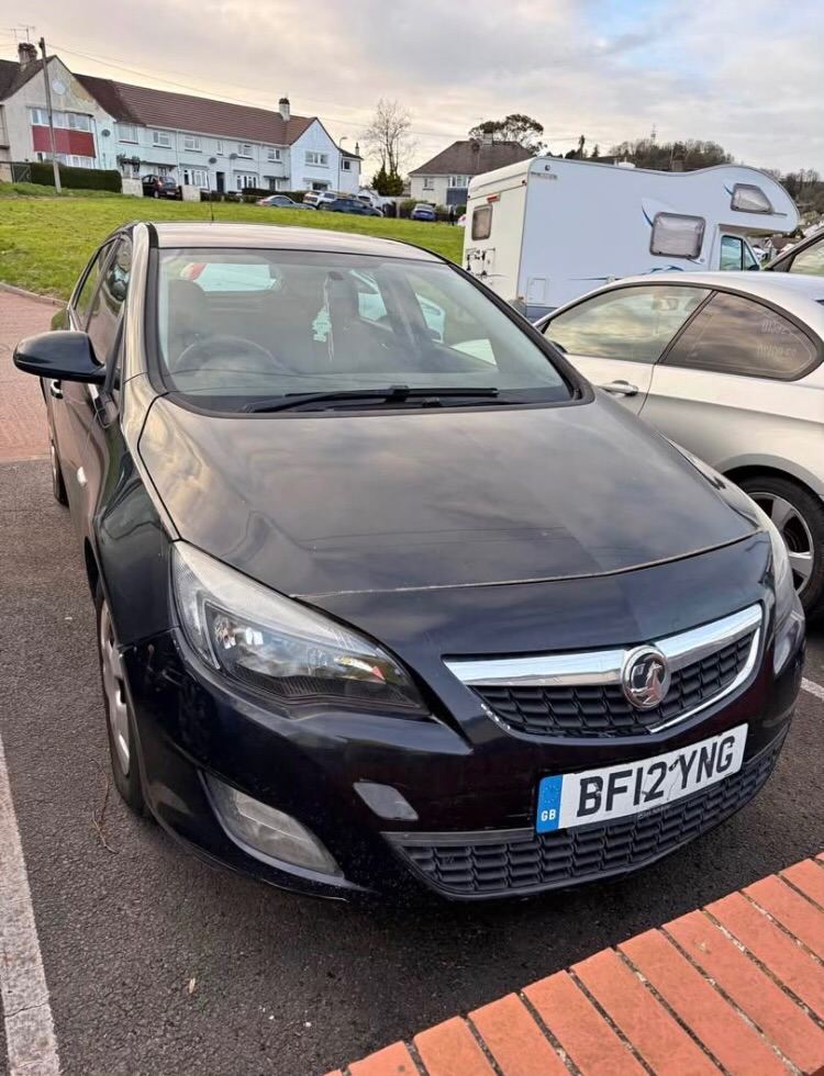 Vauxhall, ASTRA, Hatchback, 2012, Manual, 1686 (cc), 5 doors