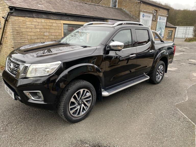 2017 Nissan Navara Double Cab Pick Up Tekna 2.3dCi 190 4WD Auto PICK UP DIESEL Automatic