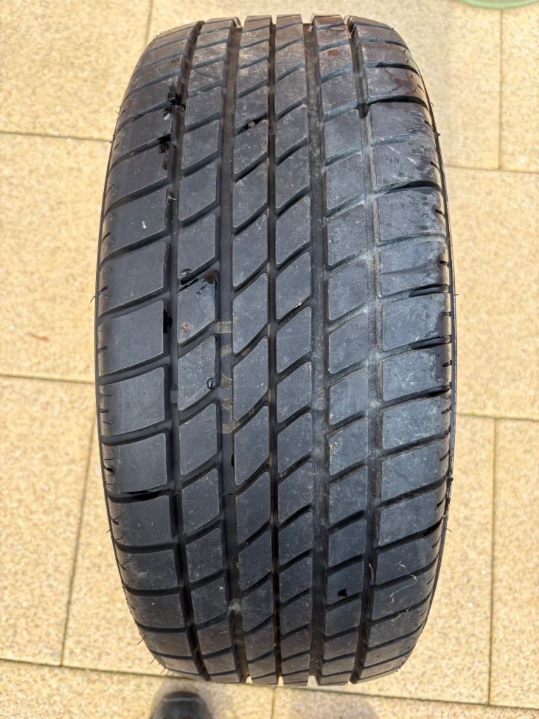 Tyre + steel rim