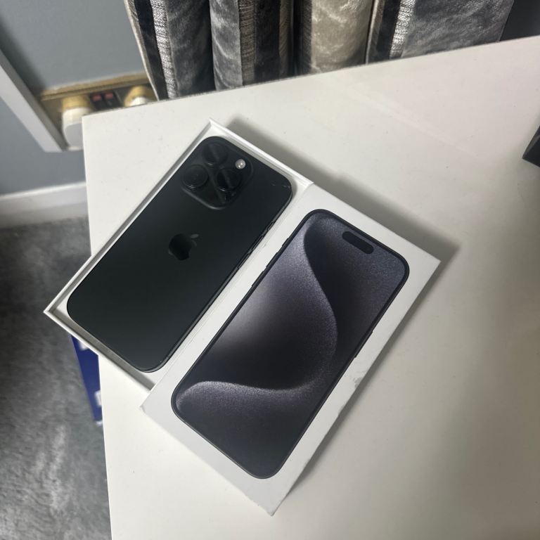 Apple iPhone 15 pro 256gb unlocked 