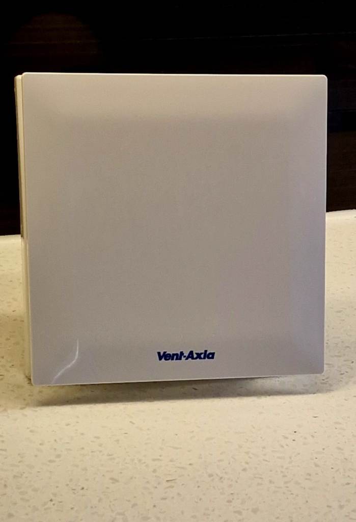 Vent-Axia 100mm Silent Extractor Bathroom or Kitchen Fan with Timer