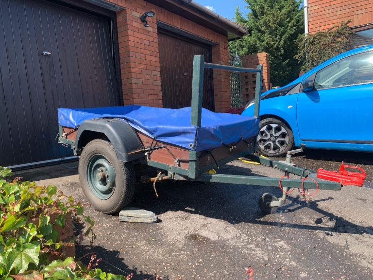 Car trailer