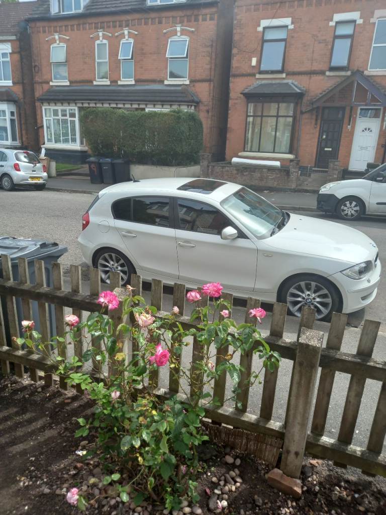 BMW, 1 SERIES, Hatchback, 2010, Manual, 1995 (cc), 5 doors