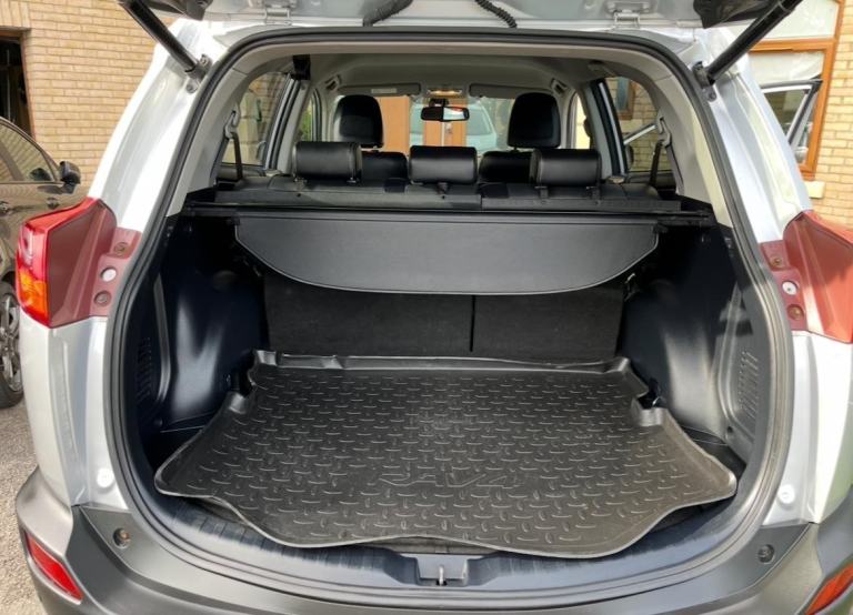 2014 (64) TOYOTA RAV4 2.2 D-4D INVINCIBLE 12 SERVICES! RUNS/DRIVES GREAT! LOVELY