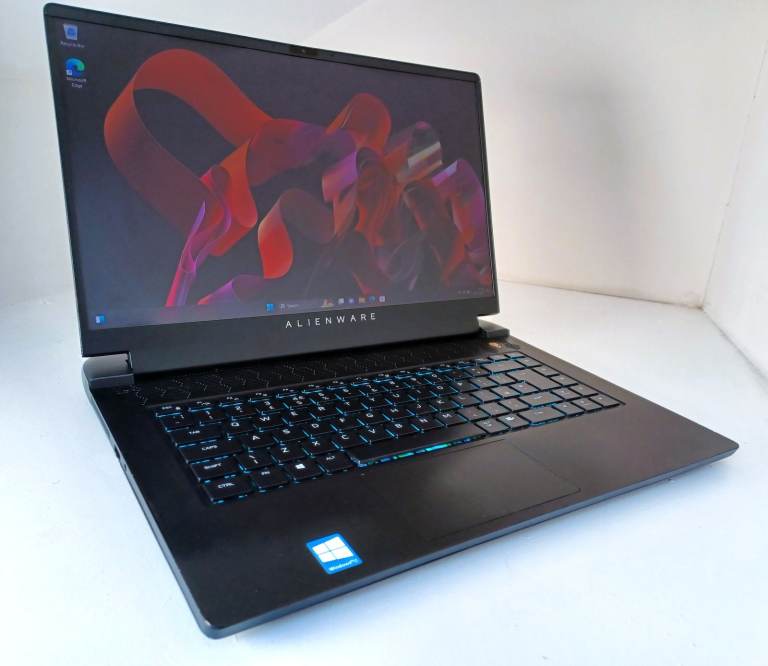 Alienware M15 R6 Gaming Laptop i5-11400H RTX 3060 16GB RAM 512GB SSD 165Hz 3ms