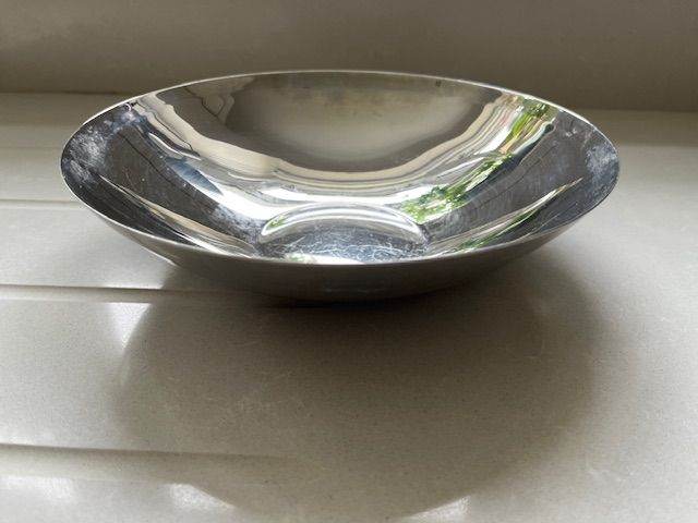 Stylish stainless-steel bowl