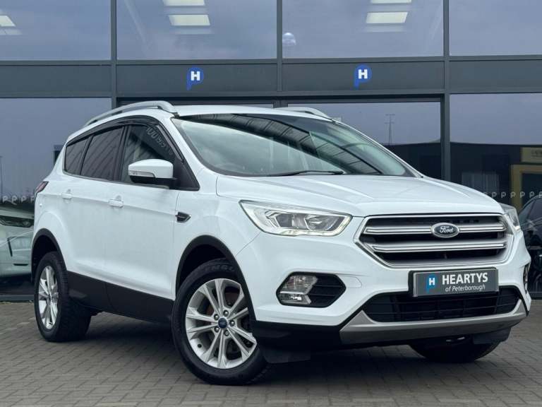 2017 Ford Kuga 1.5 TITANIUM TDCI 5d 118 BHP SAT-NAV*PRIVACY*CAR PLAY*SYNC HATCHBACK Diesel Manual