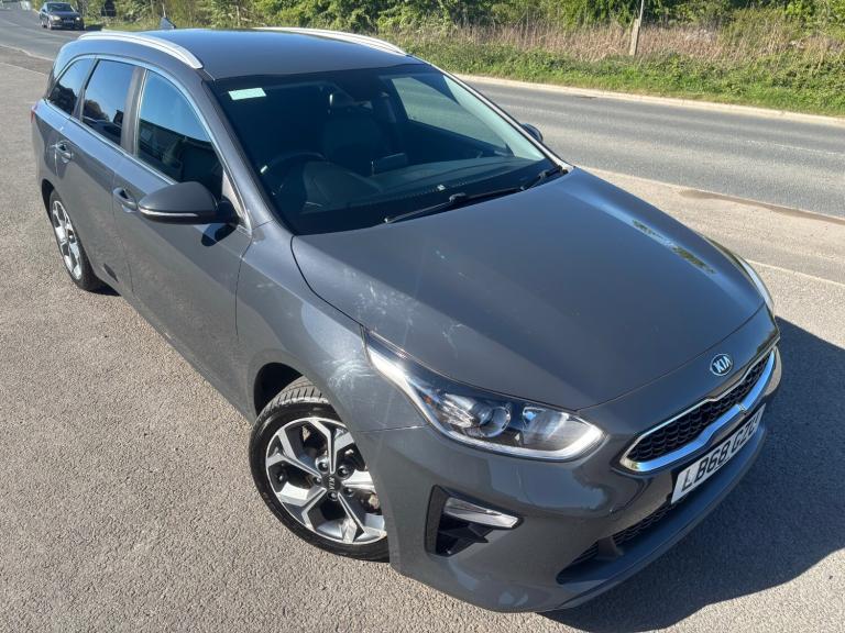 2019 Kia Ceed CRDI 3 ISG GT LINE DIESEL MANUAL SAT NAV APPLE CAR PLAY REVERSE CAMERA LEAT ESTATE ...