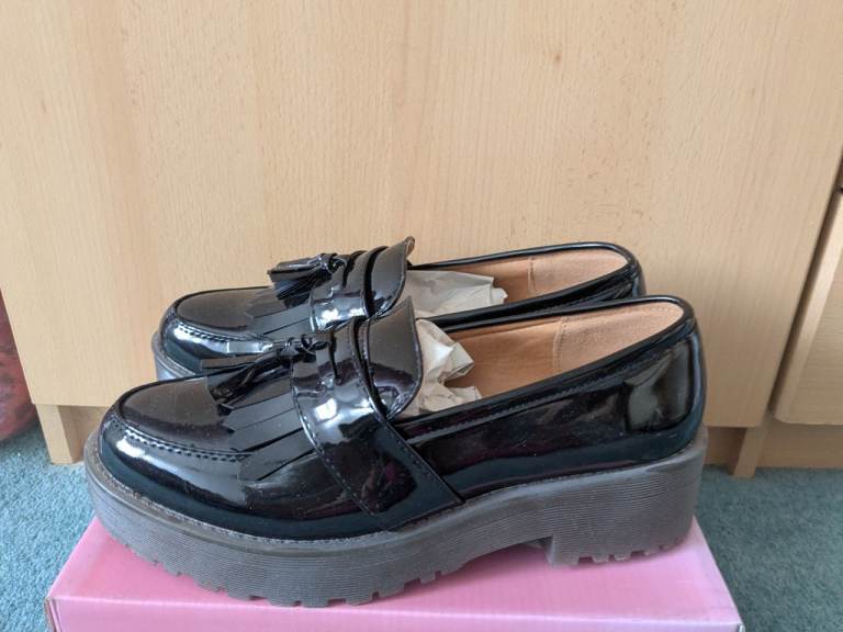 Black Patent Platform Loafers – Size 6, brand new New