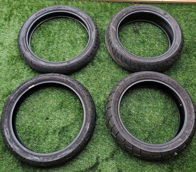 Motorcycle tyres 