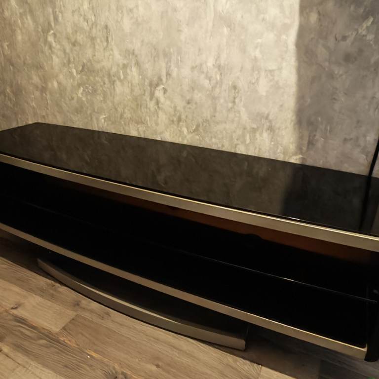 TV stand for 65inch tv
