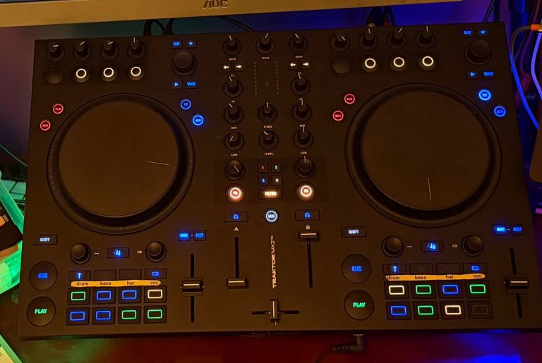 Traktor MX2 DJ Controller 