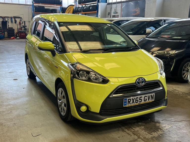 2015 Toyota Sienta 1490 Hybrid