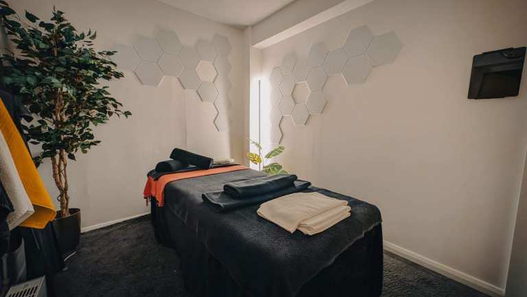 Treatment rooms to rent