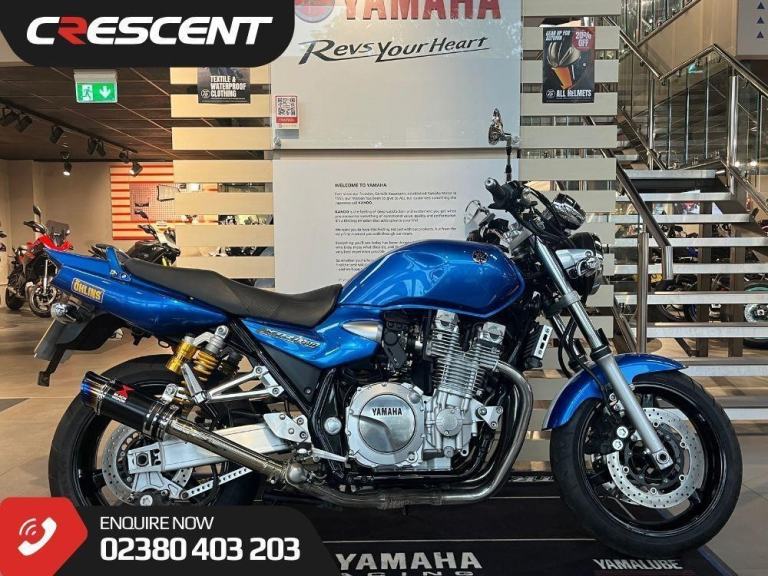 YAMAHA XJR1300 2007 IN BLUE - ONLY 10696 MILES - GOOD SERVICE HISTORY + LONG MOT