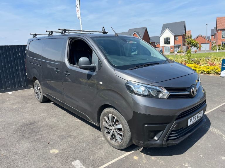 Toyota proace lwb 2019