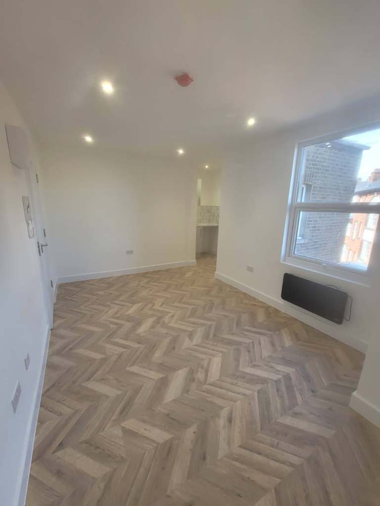 HMO Studio Flat – Southwark Area - SE5 8TR– DSS Welcome (35+)