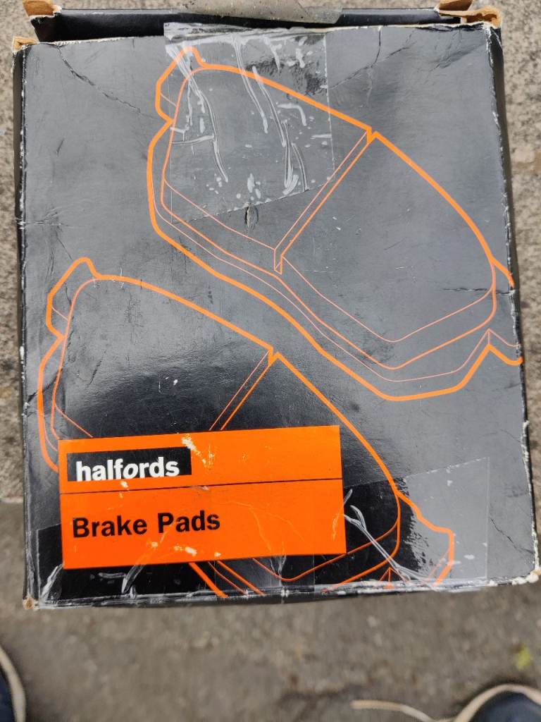 BMW 3 series front brake pads 
