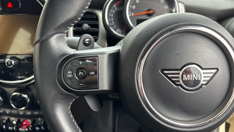 2022 MINI Hatch 2.0 Cooper S Exclusive 3dr Auto Petrol Hatchback Hatchback Petrol Automatic