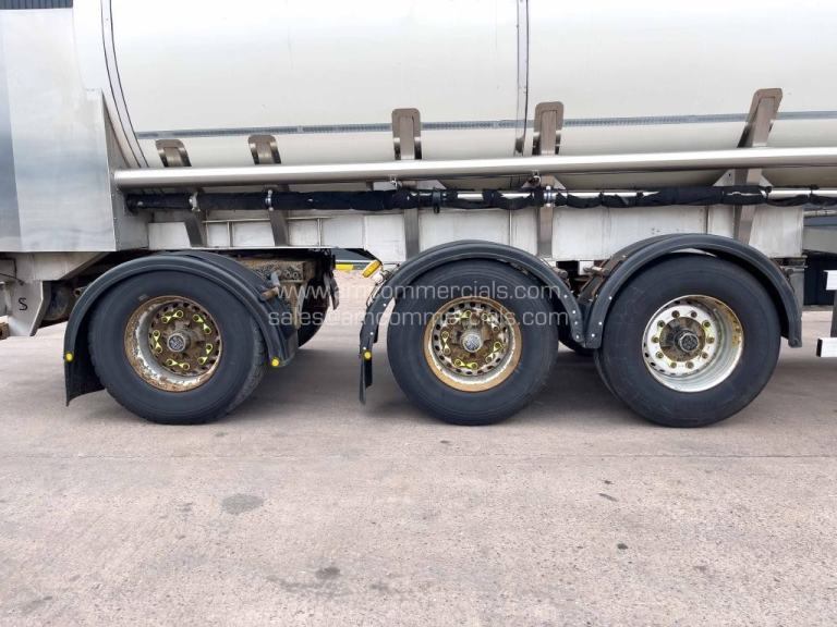 SAYERS MILK TANKER 29,000L CAPACITY 