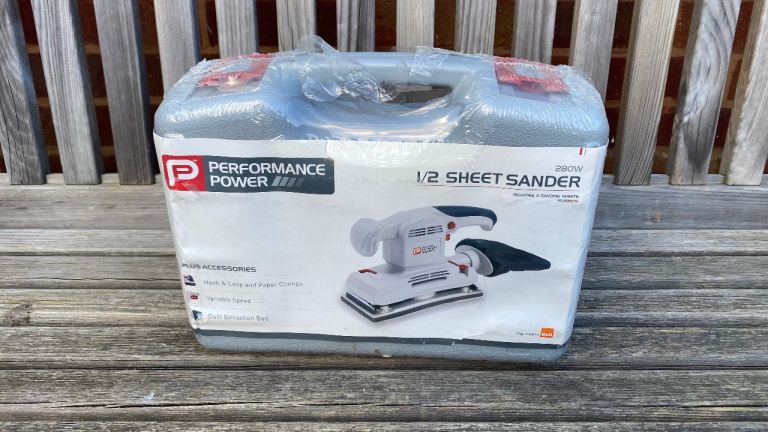 Performance Power 1/2 sheet sander nch280s