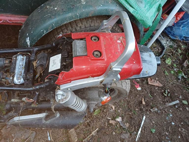 Kawasaki zl spares 400 and 600