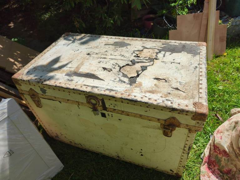 Vintage WWII US Army Steamer Trunk – Ideal Upcycling Project / Prop