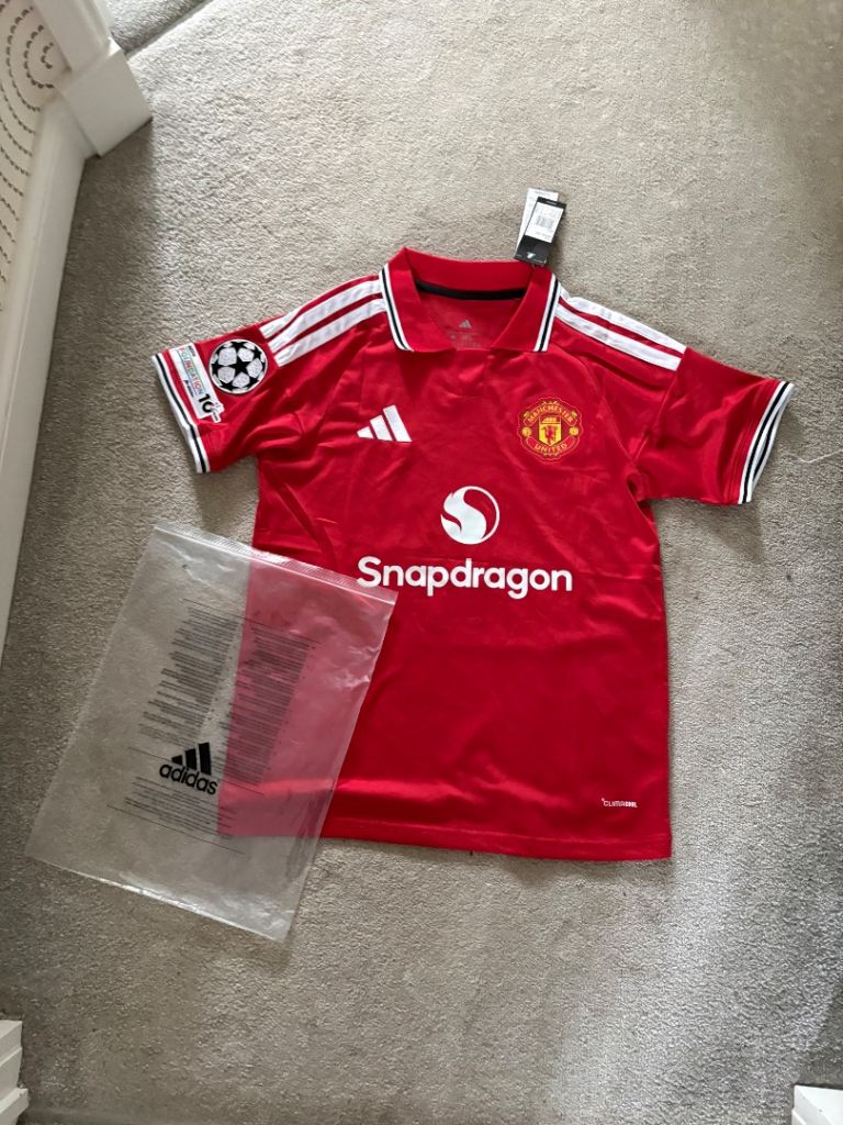 New Adidas Manchester United Football Shirt Bruno Fernandes #8