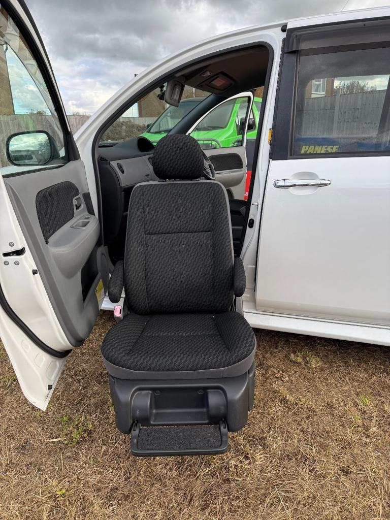 Toyota Sienta 1.5 Welcab Front Disabled Access Chair Auto 7 Seater MiniMPV (A18