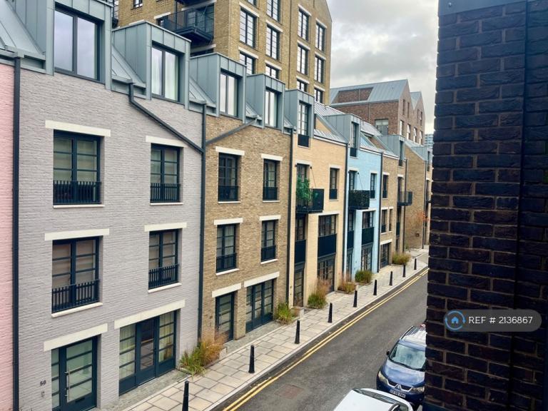 1 bedroom flat in Prinsep House, London, E14 (1 bed) (#2136867)