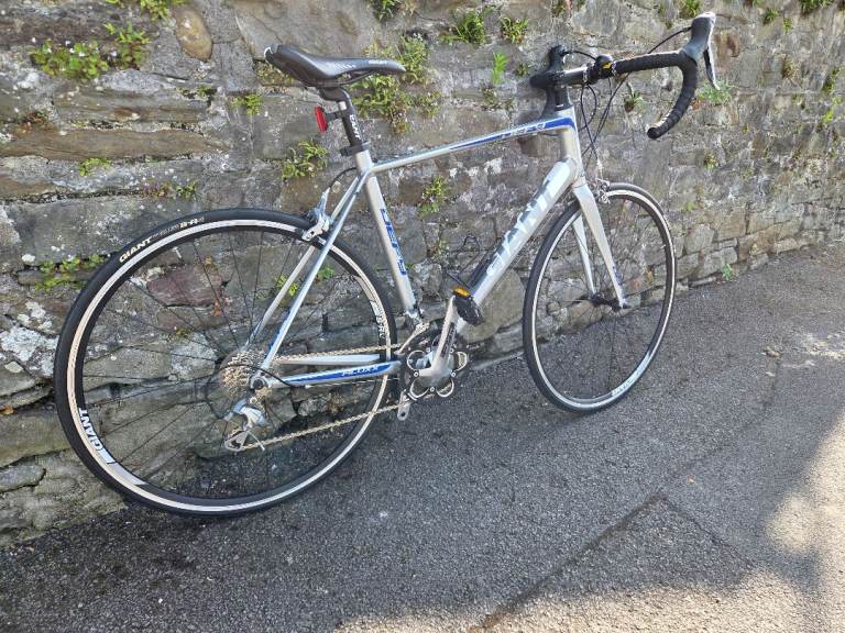 Giant Defy 2 Aluxx ML As new Road bike not used