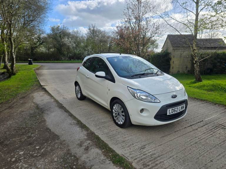 Ford, KA, Hatchback, 2012, Manual, 1242 (cc), 3 doors
