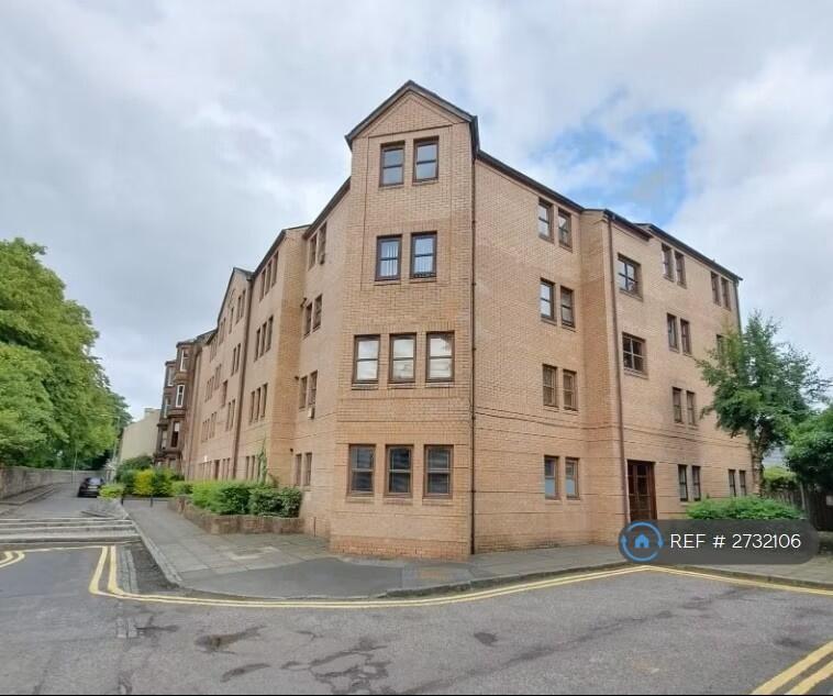 2 bedroom flat in Oakshaw Street East, Paisley, PA1 (2 bed) (#2732106)