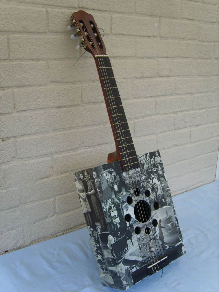 Box Guitar vintage photos