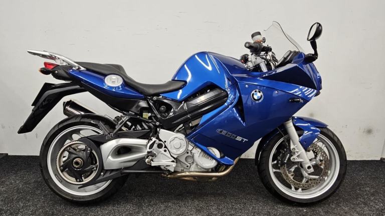 BMW F800ST ** LOW MILEAGE - CENTRE STAND - 12 MONTH MOT **