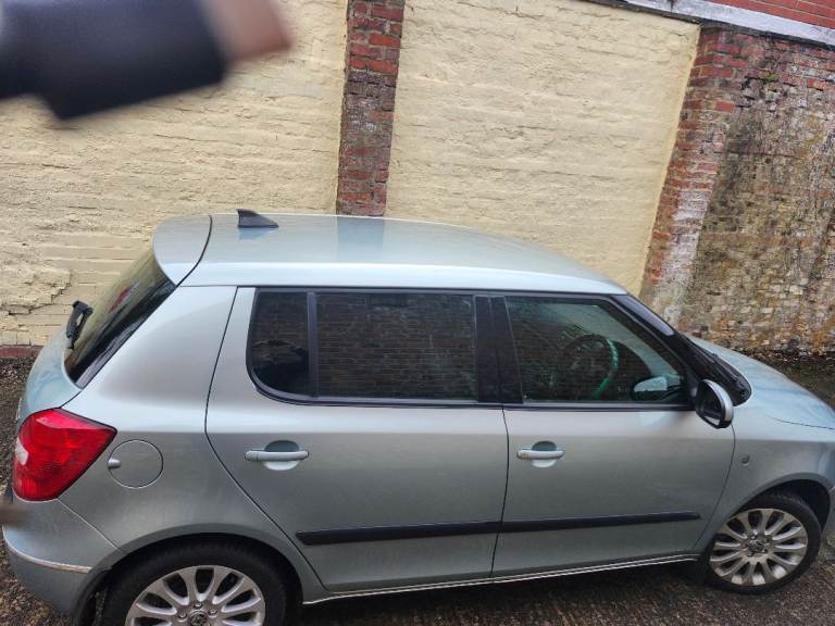 Skoda, FABIA, Hatchback, 2011, Manual, 1598 (cc), 5 doors