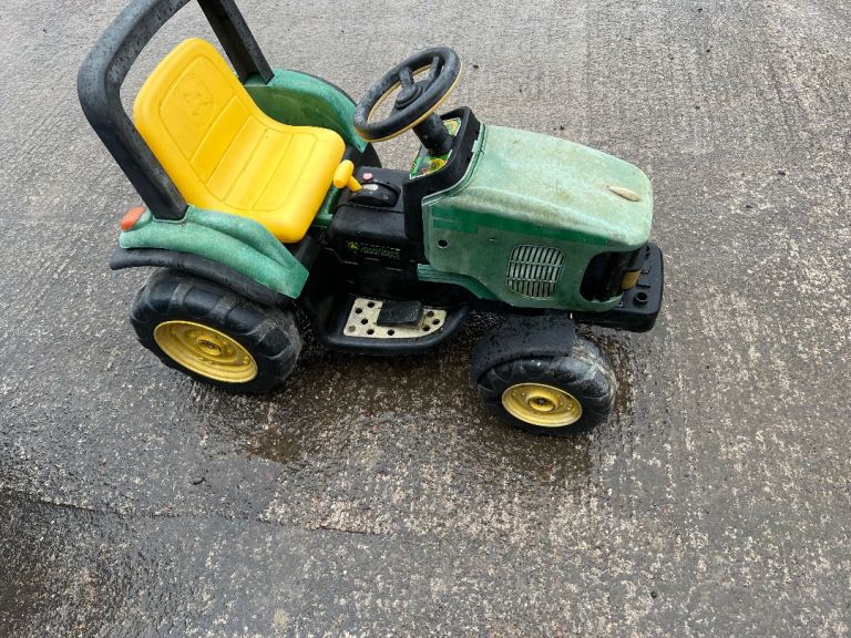Kids John Deere Electric Tractor 