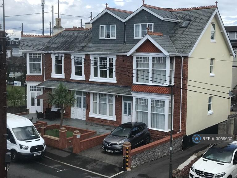 2 bedroom flat in Stafford Road, Paignton, TQ4 (2 bed) (#3059630)