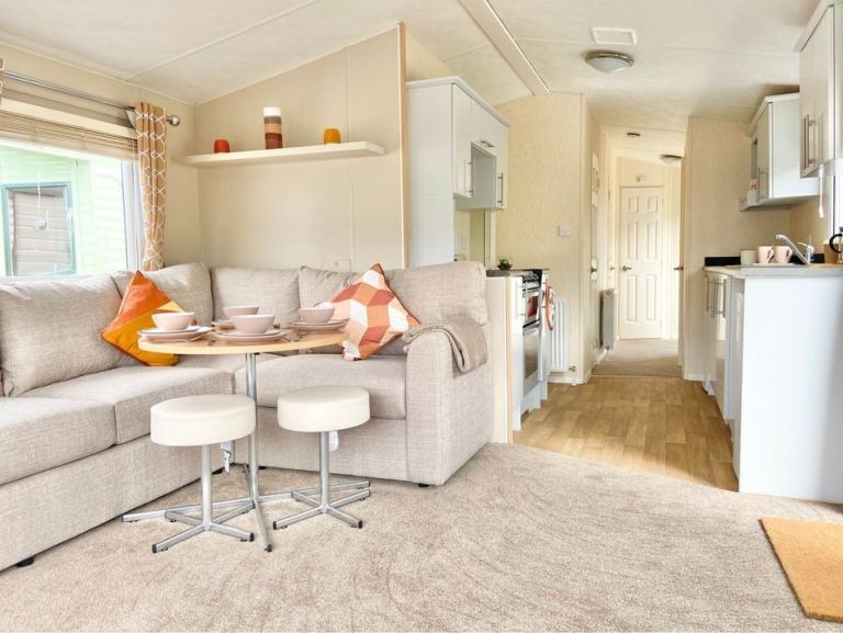 Own a caravan, Change your life today - Kent, Isle of Sheppey