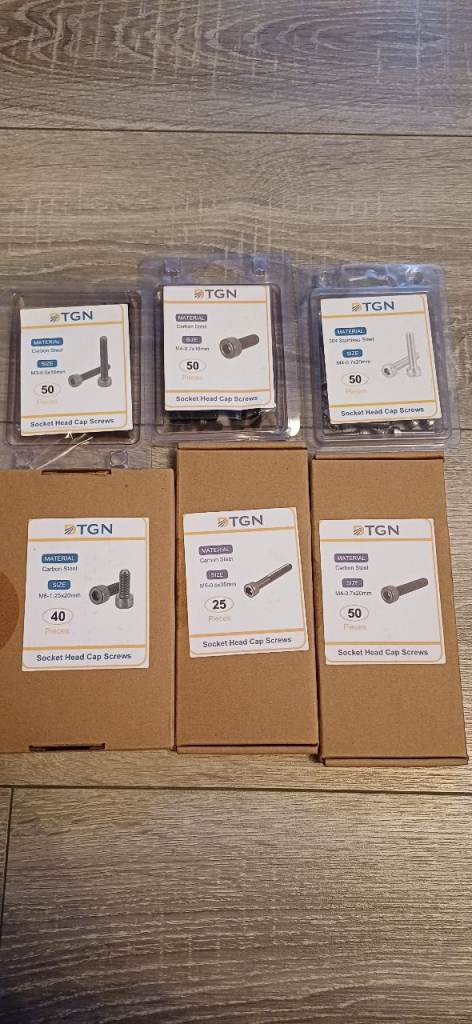 Socket head cap screws