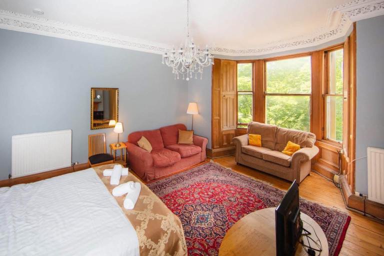 3 Bedroom HMO property Marchmont opposite meadows lovely Flat