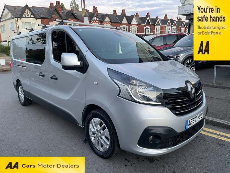 2017 Renault Trafic LL29 ENERGY dCi 125 Sport Nav Crew Van WINDOW VAN Diesel Manual