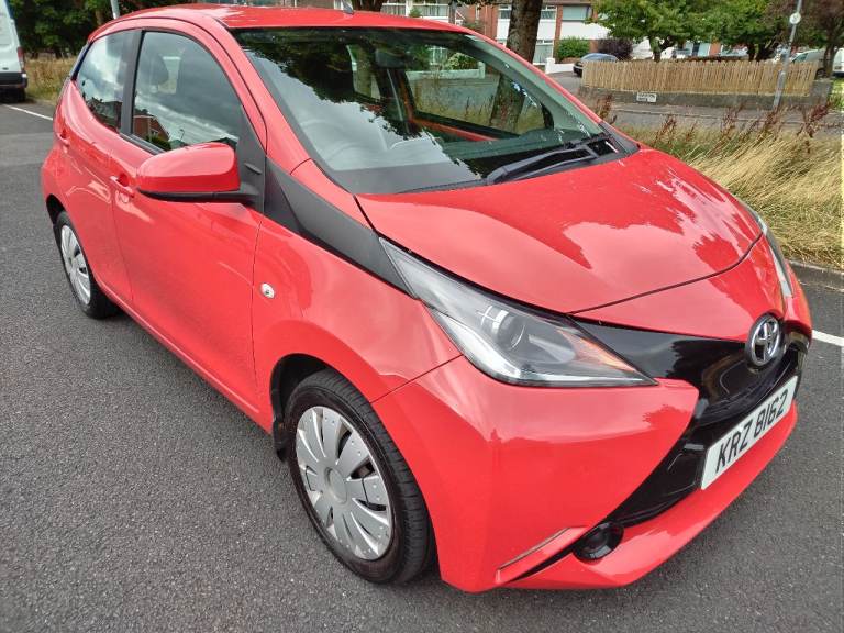 Toyota, AYGO, Hatchback, 2016, Manual, 998 (cc), 5 doors