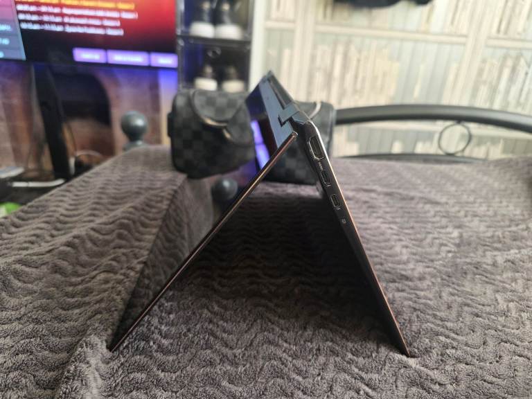 Asus Zenbook Flip S UX371E, Intel i7-1165G7, 16GB DDR4 RAM, 13.3 "Laptop 