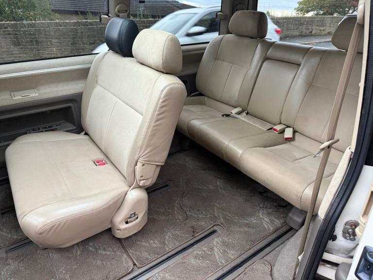 2012 Toyota HiAce V6 PETROL/LPG AUTO WHITE   Petrol Automatic