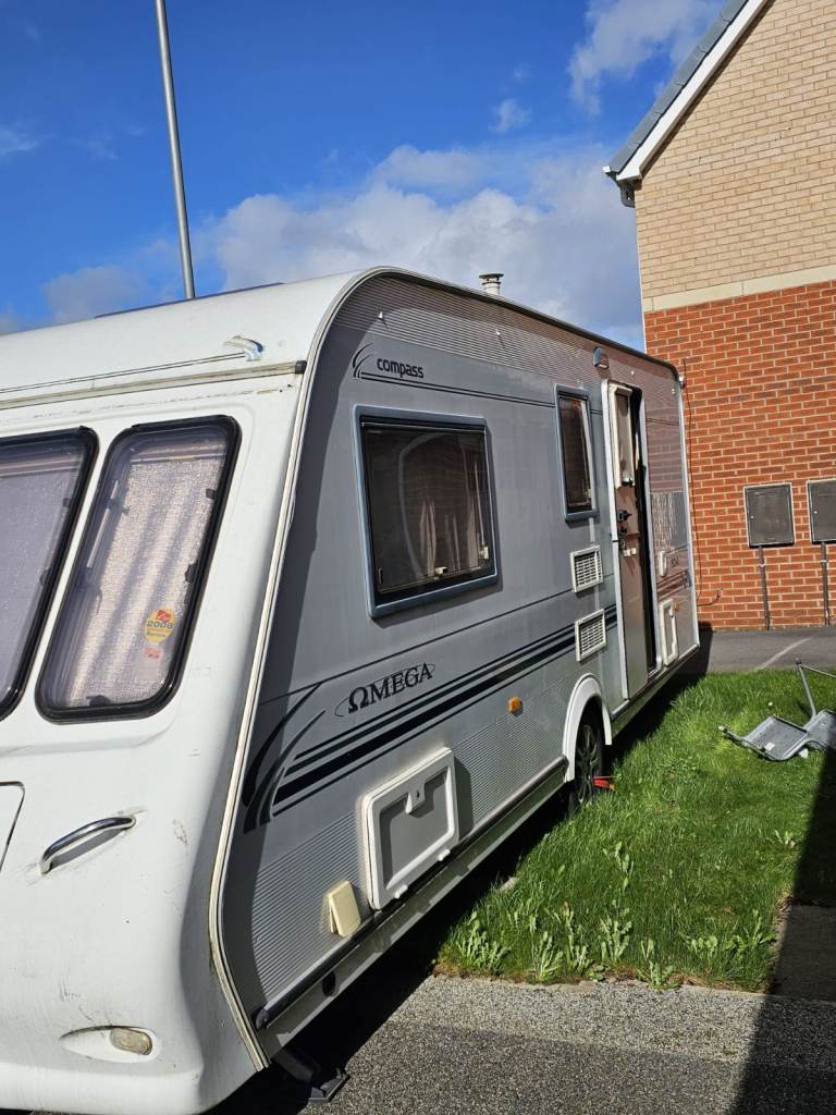 Fully equipped caravan for sale